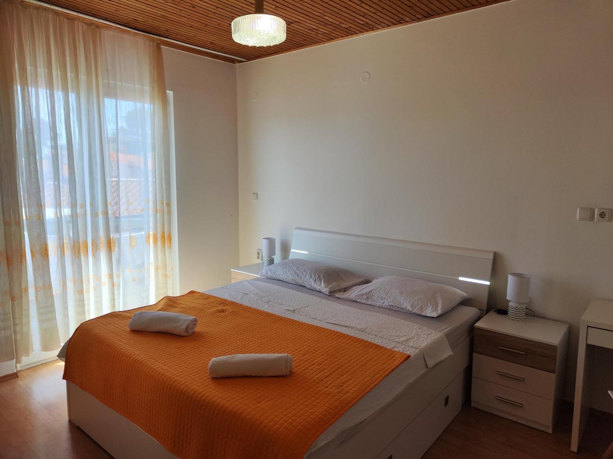 Apartment Padova I And II Раб Екстериор снимка